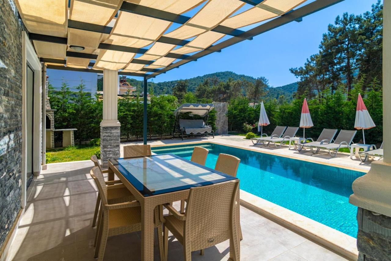4 Bedroom Holiday Villa In Hisaroenue Oeluedeniz- Gold Rose เฟทิเย ภายนอก รูปภาพ
