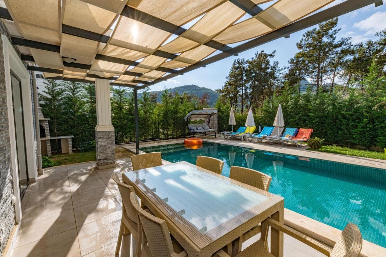 4 Bedroom Holiday Villa In Hisaroenue Oeluedeniz- Gold Rose เฟทิเย ภายนอก รูปภาพ