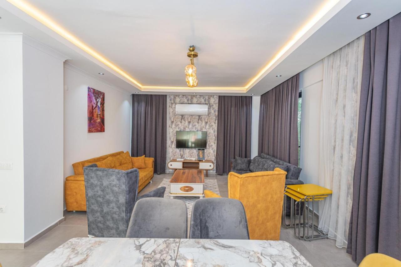 4 Bedroom Holiday Villa In Hisaroenue Oeluedeniz- Gold Rose เฟทิเย ภายนอก รูปภาพ
