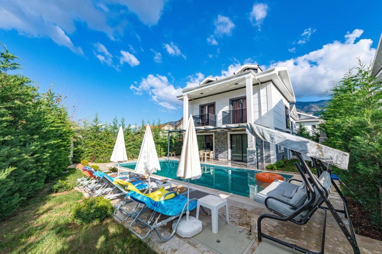 4 Bedroom Holiday Villa In Hisaroenue Oeluedeniz- Gold Rose เฟทิเย ภายนอก รูปภาพ