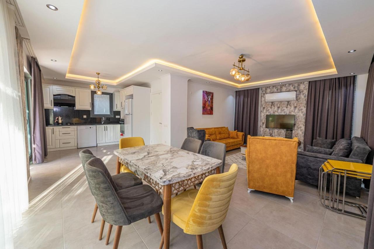 4 Bedroom Holiday Villa In Hisaroenue Oeluedeniz- Gold Rose เฟทิเย ภายนอก รูปภาพ