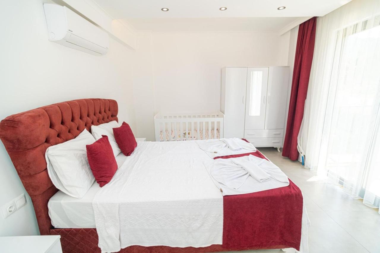 4 Bedroom Holiday Villa In Hisaroenue Oeluedeniz- Gold Rose เฟทิเย ภายนอก รูปภาพ