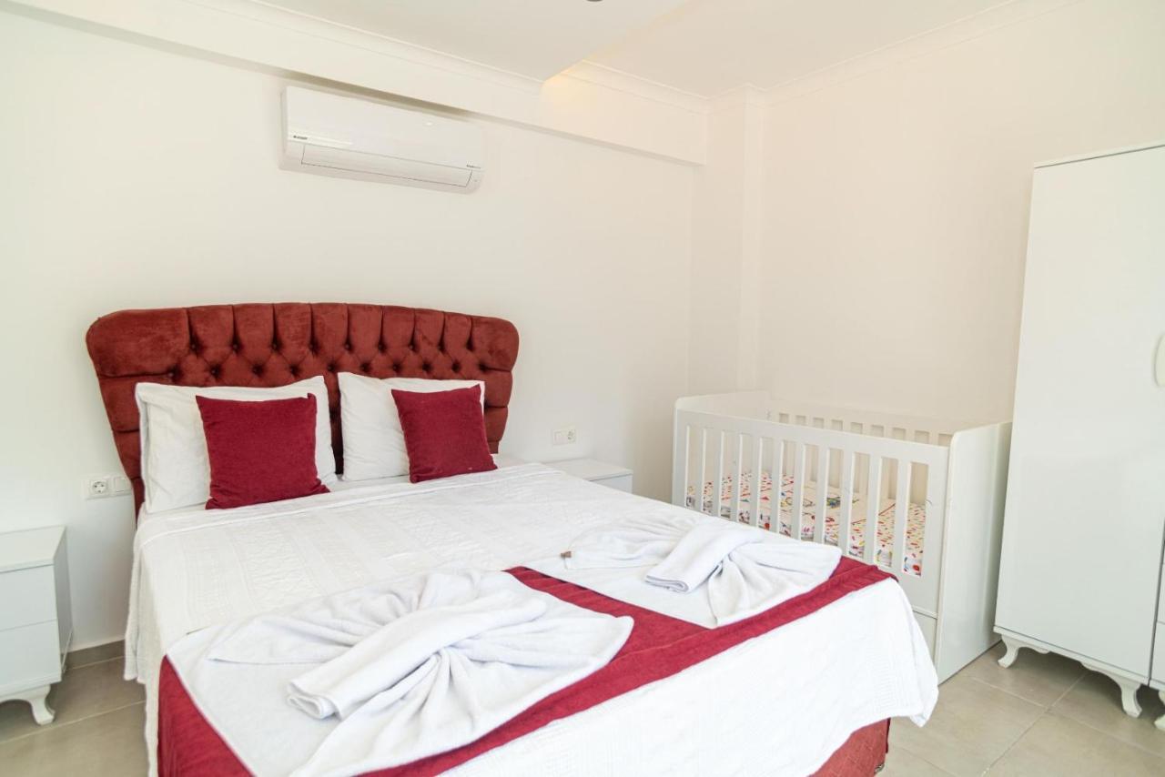 4 Bedroom Holiday Villa In Hisaroenue Oeluedeniz- Gold Rose เฟทิเย ภายนอก รูปภาพ