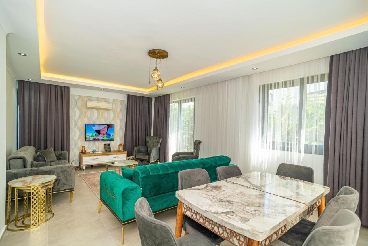 4 Bedroom Holiday Villa In Hisaroenue Oeluedeniz- Gold Rose เฟทิเย ภายนอก รูปภาพ