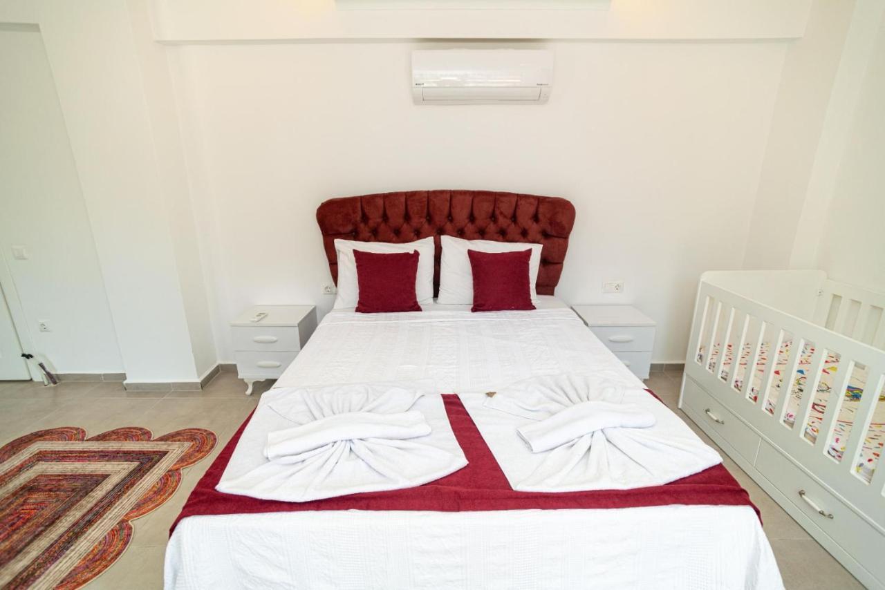 4 Bedroom Holiday Villa In Hisaroenue Oeluedeniz- Gold Rose เฟทิเย ภายนอก รูปภาพ